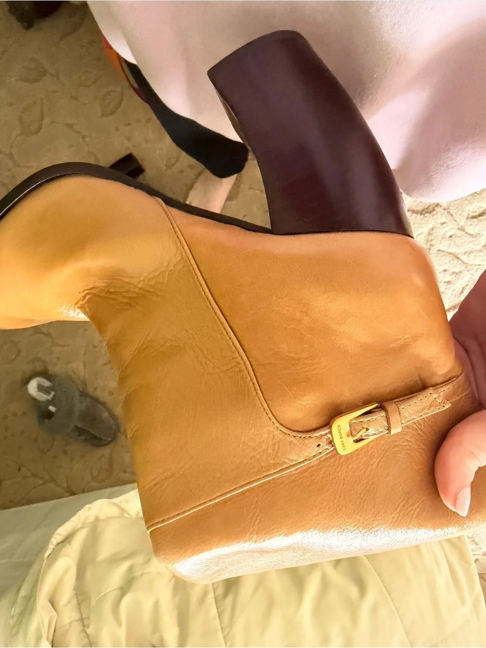 Tory Burch Banana Heel Leather Boots in Butterscotch
